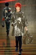 desfiles-osklen-saopauloinverno2008rtw-120