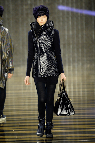 desfiles-osklen-saopauloinverno2008rtw-128