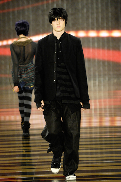 desfiles-osklen-saopauloinverno2008rtw-135