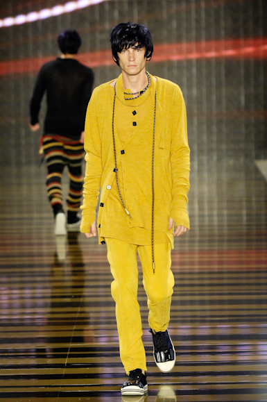 desfiles-osklen-saopauloinverno2008rtw-139