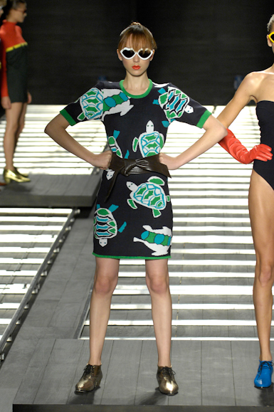 desfiles-neon-saopauloinverno2008rtw-112