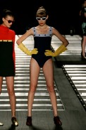 desfiles-neon-saopauloinverno2008rtw-115