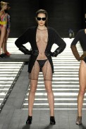 desfiles-neon-saopauloinverno2008rtw-122