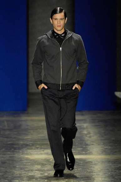 desfiles-marioqueiroz-saopauloinverno2008rtw-102
