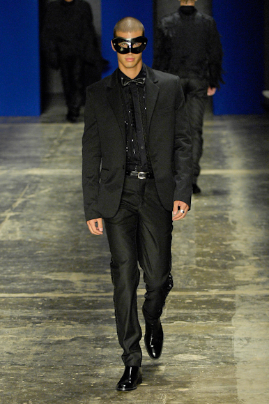 desfiles-marioqueiroz-saopauloinverno2008rtw-110