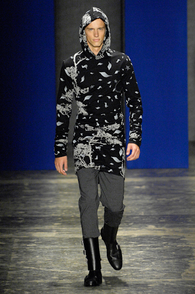 desfiles-marioqueiroz-saopauloinverno2008rtw-111
