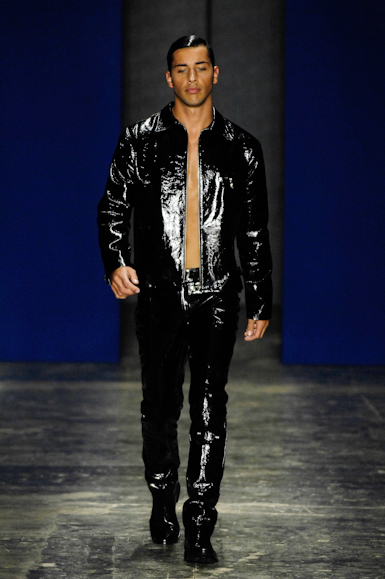 desfiles-marioqueiroz-saopauloinverno2008rtw-114