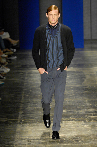 desfiles-marioqueiroz-saopauloinverno2008rtw-125