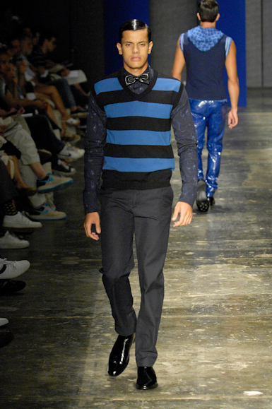 desfiles-marioqueiroz-saopauloinverno2008rtw-128