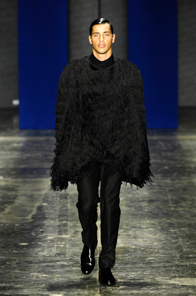desfiles-marioqueiroz-saopauloinverno2008rtw-133