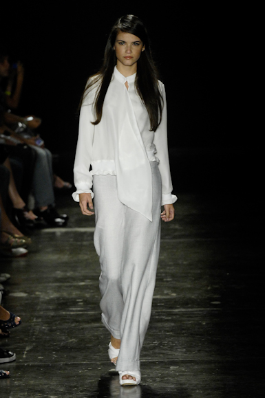 desfiles-lorenzomerlino-saopauloinverno2008rtw-112