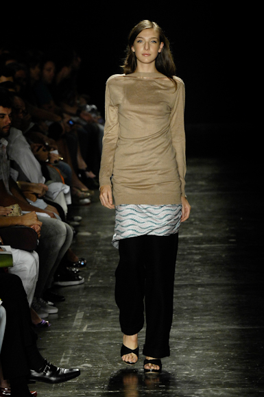 desfiles-lorenzomerlino-saopauloinverno2008rtw-128