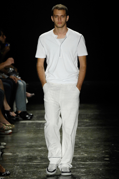 desfiles-lorenzomerlino-saopauloinverno2008rtw-130