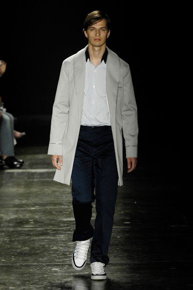 desfiles-lorenzomerlino-saopauloinverno2008rtw-131