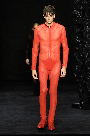 desfiles-linovillaventura-saopauloinverno2008rtw-100