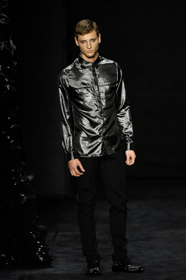 desfiles-linovillaventura-saopauloinverno2008rtw-111