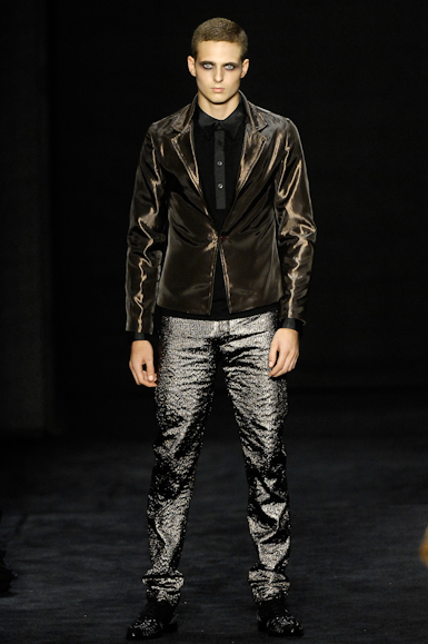 desfiles-linovillaventura-saopauloinverno2008rtw-127