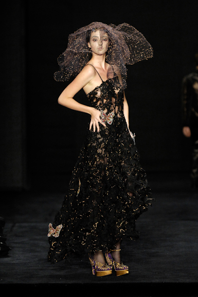 desfiles-linovillaventura-saopauloinverno2008rtw-128