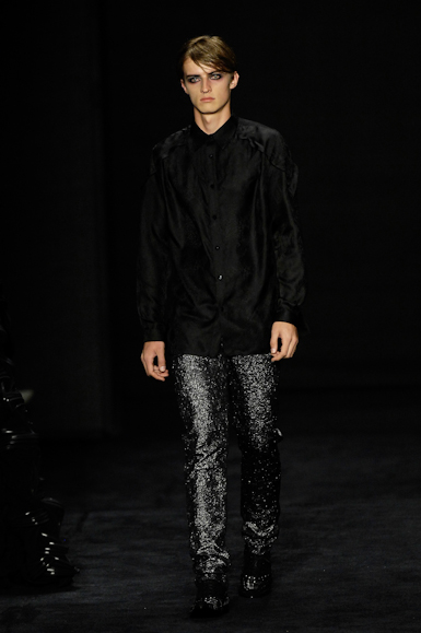 desfiles-linovillaventura-saopauloinverno2008rtw-134