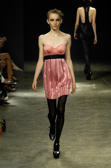 desfiles-iodice-saopauloinverno2008rtw-114
