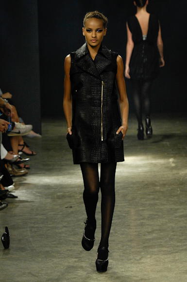 desfiles-iodice-saopauloinverno2008rtw-126