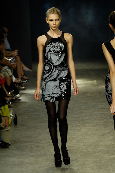desfiles-iodice-saopauloinverno2008rtw-135