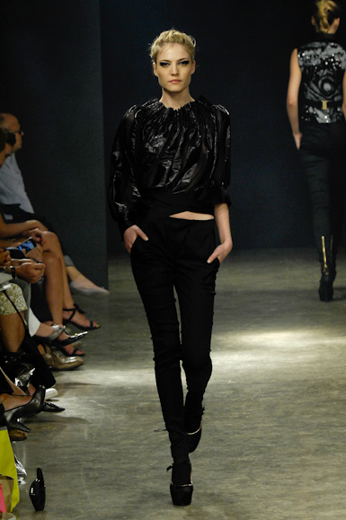 desfiles-iodice-saopauloinverno2008rtw-138