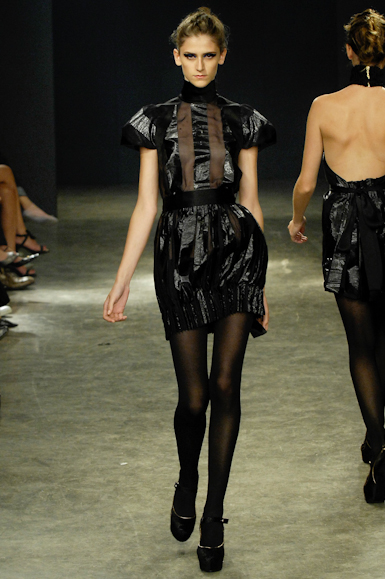 desfiles-iodice-saopauloinverno2008rtw-140