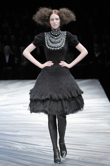 desfiles-amcqueen-paris-inverno2008rtw-102
