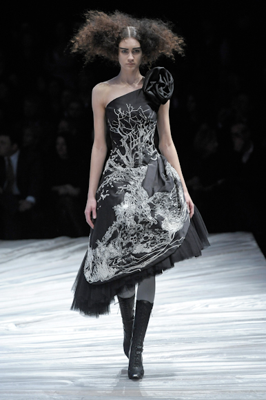 desfiles-amcqueen-paris-inverno2008rtw-121