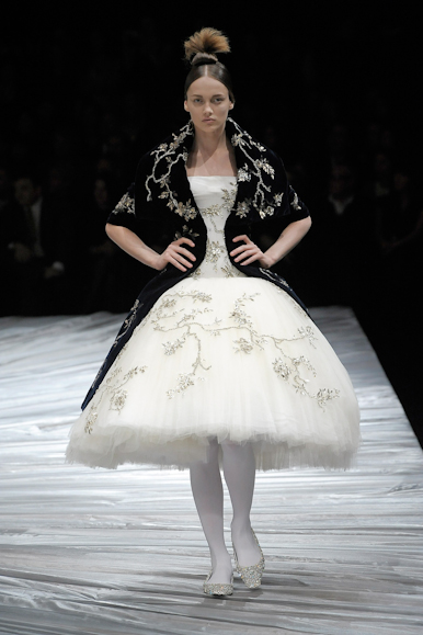 desfiles-amcqueen-paris-inverno2008rtw-137