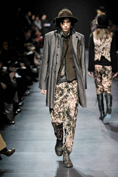desfiles-anndemeulemeester-paris-inverno2008rtw-110