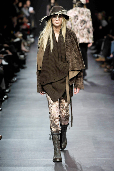 desfiles-anndemeulemeester-paris-inverno2008rtw-111