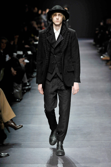 desfiles-anndemeulemeester-paris-inverno2008rtw-123
