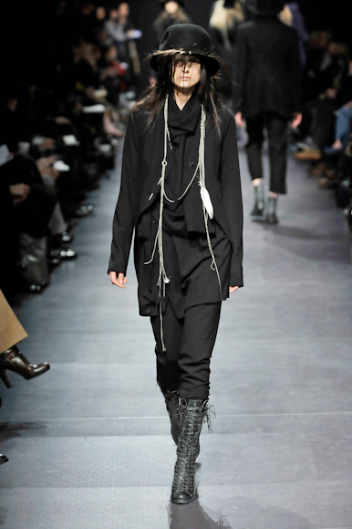 desfiles-anndemeulemeester-paris-inverno2008rtw-124