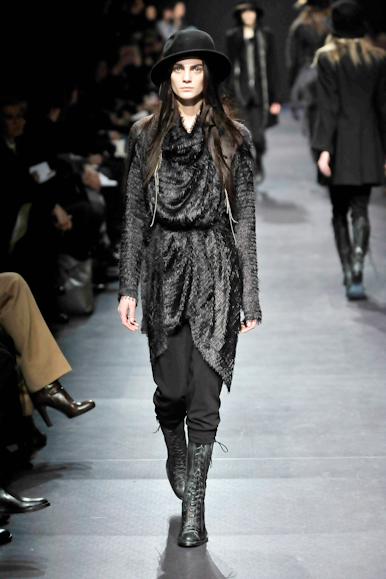 desfiles-anndemeulemeester-paris-inverno2008rtw-132