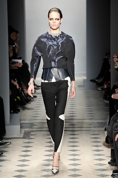 desfiles-balenciaga-paris-inverno2008rtw-115