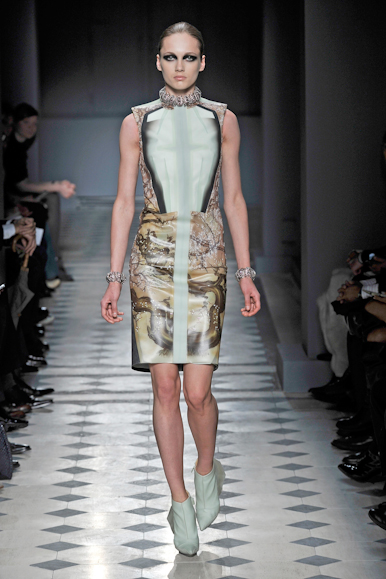 desfiles-balenciaga-paris-inverno2008rtw-130