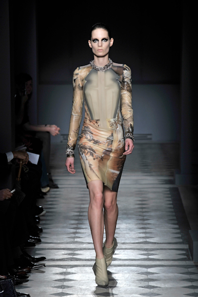 desfiles-balenciaga-paris-inverno2008rtw-132
