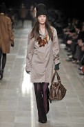 desfiles-burberryprosum-milao-inverno2008rtw-102