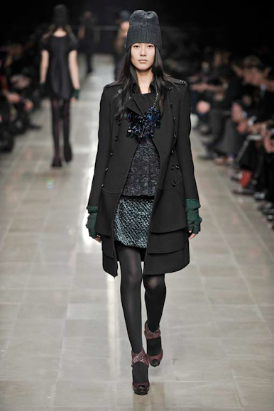desfiles-burberryprosum-milao-inverno2008rtw-116
