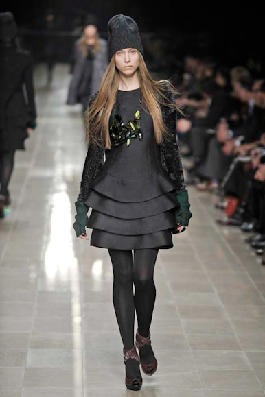 desfiles-burberryprosum-milao-inverno2008rtw-117