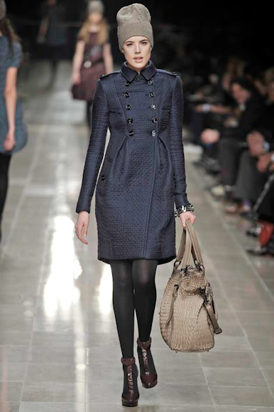 desfiles-burberryprosum-milao-inverno2008rtw-126