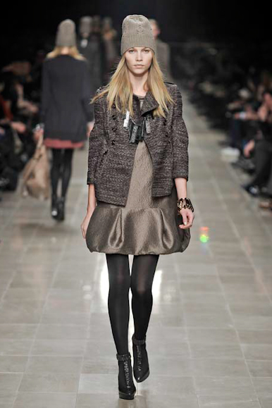 desfiles-burberryprosum-milao-inverno2008rtw-131