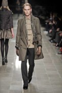desfiles-burberryprosum-milao-inverno2008rtw-132