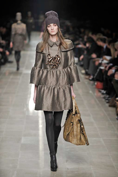 desfiles-burberryprosum-milao-inverno2008rtw-135