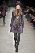 desfiles-burberryprosum-milao-inverno2008rtw-137
