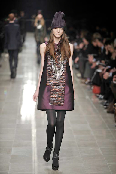 desfiles-burberryprosum-milao-inverno2008rtw-139