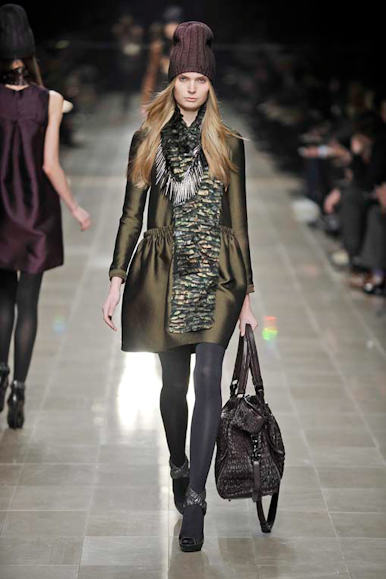 desfiles-burberryprosum-milao-inverno2008rtw-140