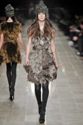 desfiles-burberryprosum-milao-inverno2008rtw-146